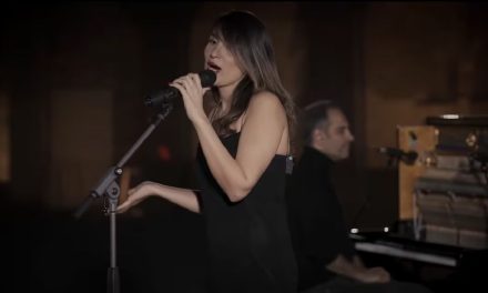 Irán condena a la cantante Parastoo Ahmadi a 74 latigazos por publicar un concierto sin velo en YouTube