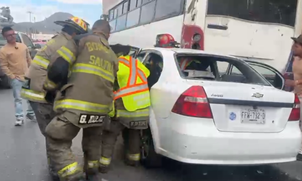 Fallece mujer que resultó gravemente herida en un choque en el bulevar Francisco Coss