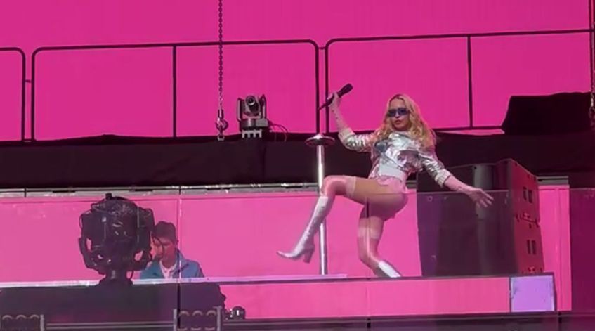 Conecten: Madonna arremete contra la cultura del celular en los espectáculo