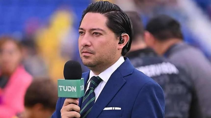 Reporteros mexicanos de TUDN salen de prisión en Sudáfrica tras 2 meses detenidos, acusados de espionaje