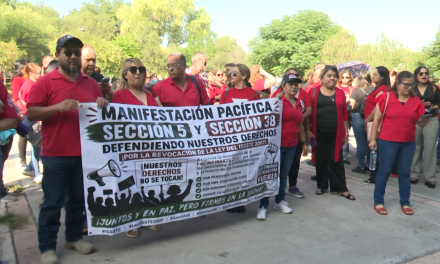 Reanudan dialogo maestros y autoridades en Coahuila