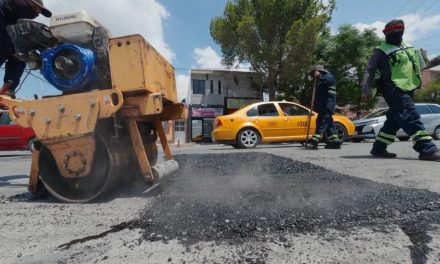 Responde Saltillo a reportes ciudadanos con rehabilitación de vialidades