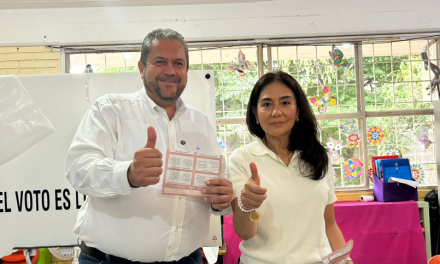 Tomás Gutiérrez acude a emitir su voto