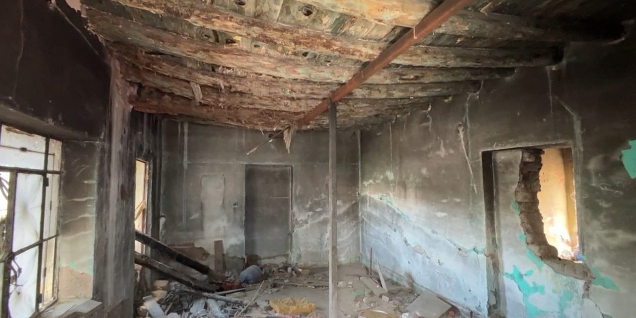 Vecinos solicitan limpieza en vivienda de la colonia Provivienda de Saltillo