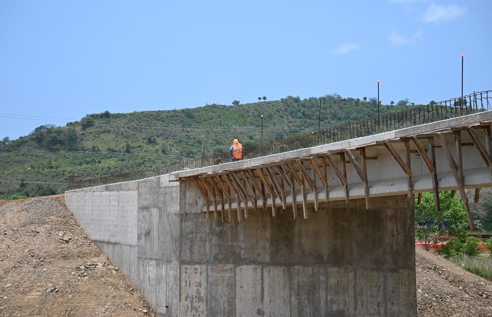 En Veracruz, construcción del tramo carretero Laguna Verde-La Mancha, beneficiará a 128 mil habitantes: SICT