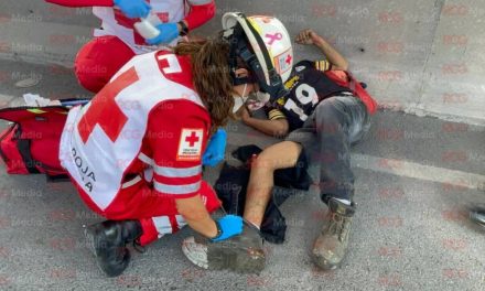 Saltillo: joven motociclista resulta fracturado tras accidente en El Sarape