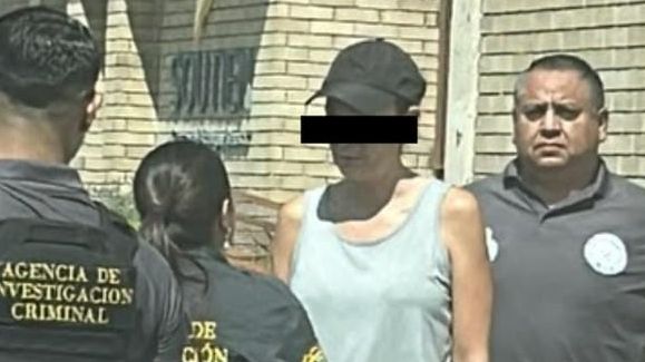 Detienen a mujer que maltrató a ‘Rocky’