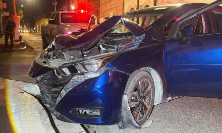 Aparatoso choque en la Zona Centro deja dos lesionados
