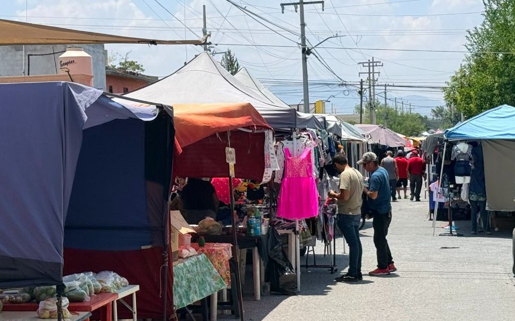 Vacaciones y regreso a clases golpean al pequeño comercio en Saltillo