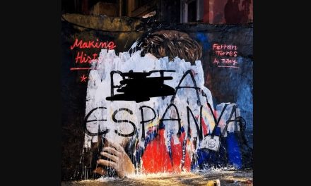 Vandalizan mural de Ferran Torres horas después de su inauguración en Barcelona