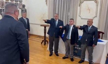 Rinde protesta presidente de Club Rotario de Saltillo
