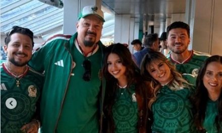 ¡Sal de ahí Samuel! Esa no es tu familia; aparece gobernador de Nuevo León con los Aguilar en el juego de México
