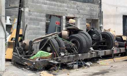 Utilizan terrenos como depósitos de chatarra en la colonia Montes de San Ignacio