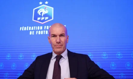 Asume Zinedine Zidane la dirección técnica de la selección de Francia