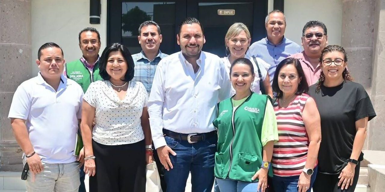 Carlos Villarreal fortalece el trabajo con Mejora Monclova
