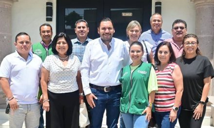 Carlos Villarreal fortalece el trabajo con Mejora Monclova