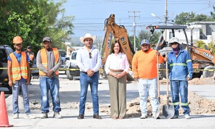 Supervisa Sari Pérez obra hidráulica en colonia de Frontera