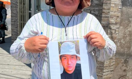 Deja Perú para buscar a su hijo desaparecido en Acuña