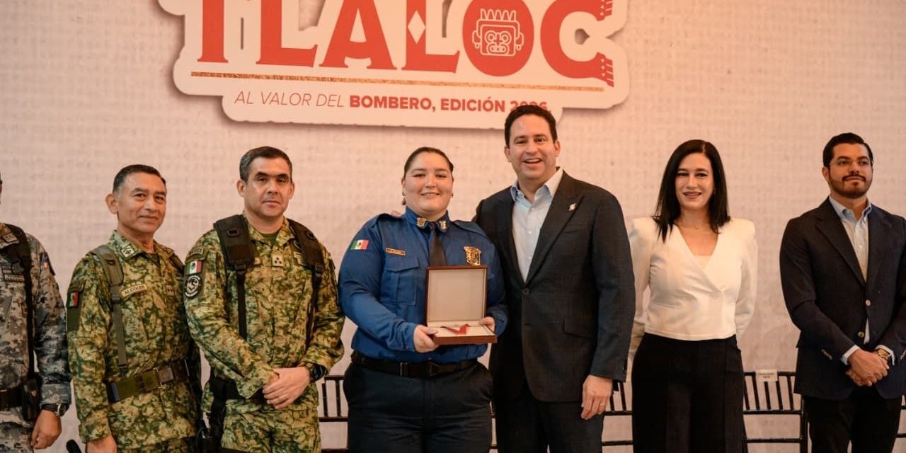 Reitera Javier Díaz compromiso y apoyos a Bomberos de Saltillo