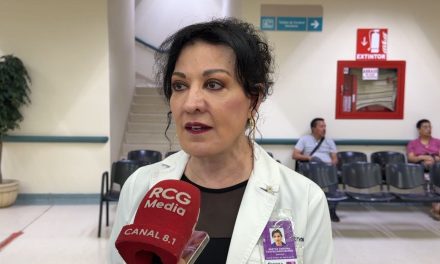 Atienden salud emocional de personas cuidadoras
