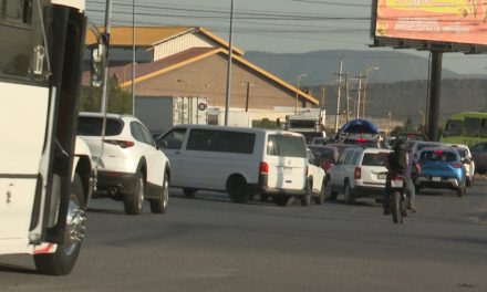 Todo un caos causa el tren en Saltillo