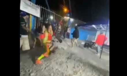 Se arma batalla campal entre danzantes a espaldas de la Narro