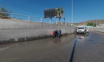 Desazolva el Gobierno de Saltillo rejillas pluviales tras las lluvias