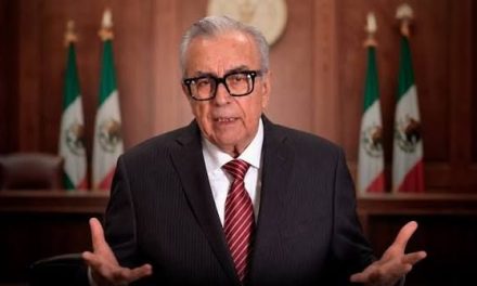 Sigue el escándalo morenista; juicio político contra Rocha