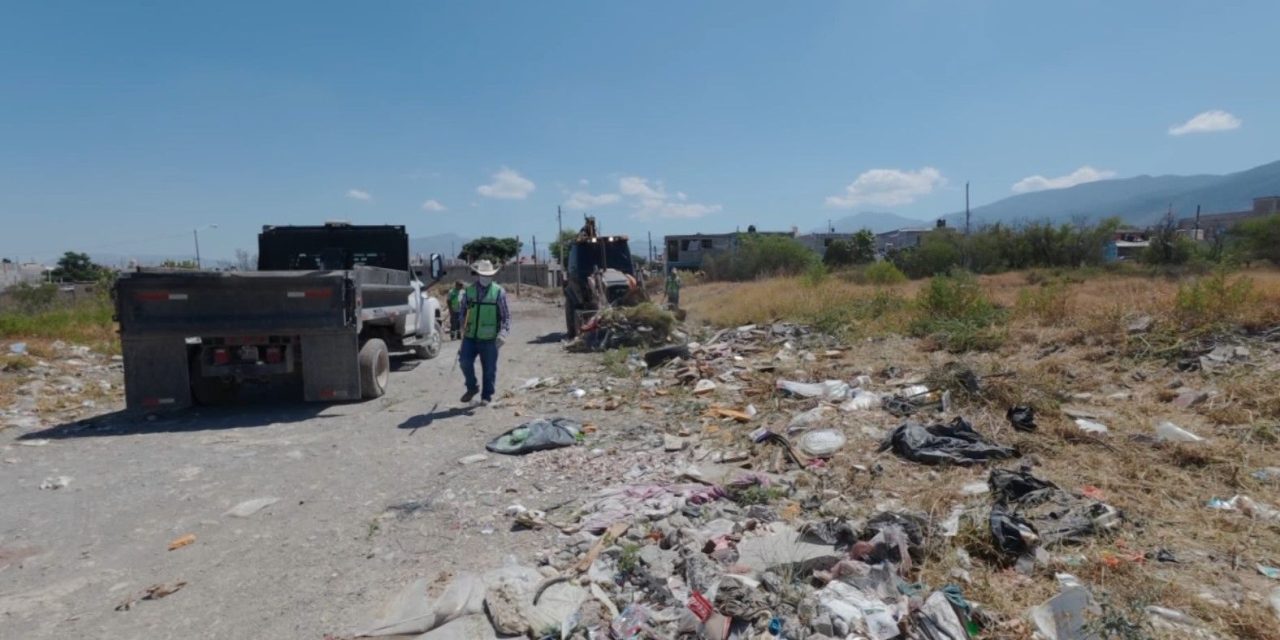 Mantiene el alcalde Javier Díaz la limpieza de arroyos en Mirasierra