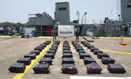 Semar asegura casi 9 toneladas de presunta droga en el Pacífico mexicano
