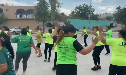 Saltillo:  Piden les permitan el uso de salón comunitario a mujeres que toman clases de zumba al aire libre