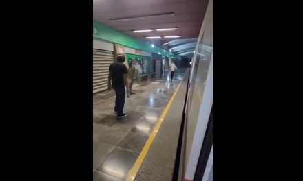 Denuncian presunto acto de racismo y agresión contra ciudadano haitiano en el Metro de Monterrey