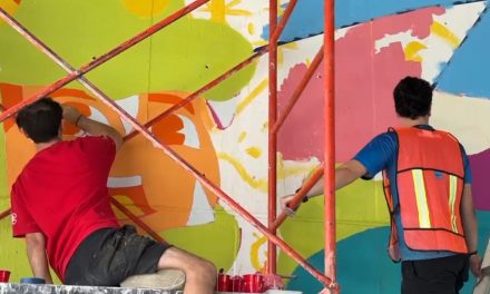 Realizan mural a la juventud en el periférico y bulevar Carranza