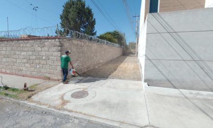 Refuerza el alcalde de Saltillo Javier Díaz la limpieza de callejones en diversas colonias