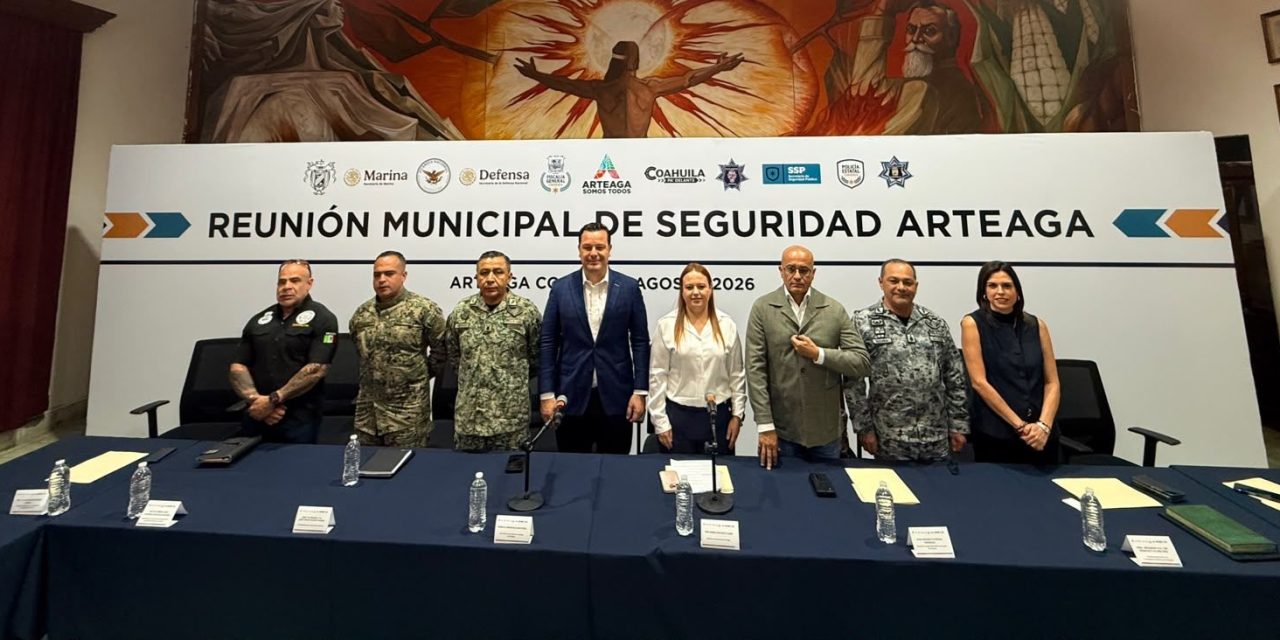 Arteaga realiza mesa de seguridad