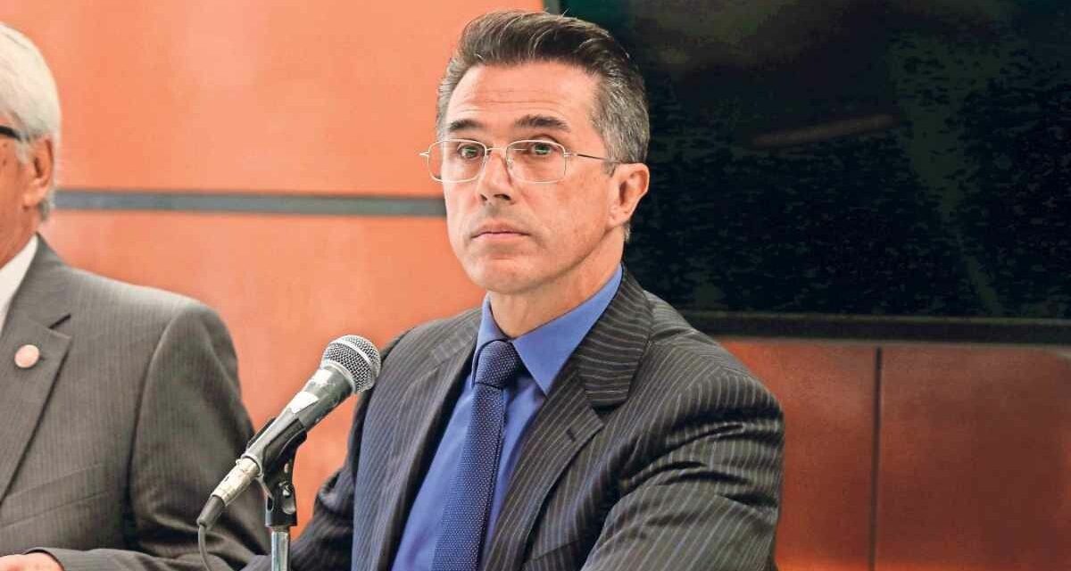 ¿Regresa a La Casa de los Famosos?  Sergio Mayer solicita licencia para separarse de su cargo como diputado federal