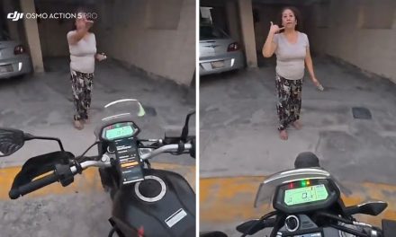 Señora amenaza y pelea con repartidor en Ramos Arizpe… responden con pedidos a su dirección (video)