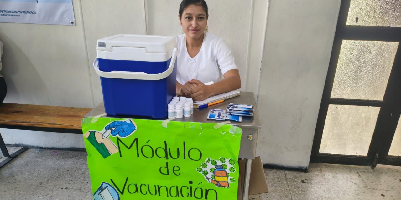 Sigue la campaña de vacunación en los Hospitales Generales de Zona y Unidades de Medicina Familiar del Seguro Social