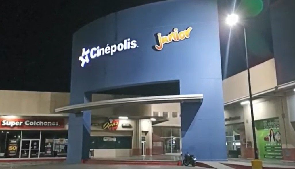 Viaje astral le sale todo mal a joven y termina intoxicado en el cine