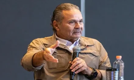 Titular de Infonavit, Octavio Romero Oropeza, asegura que es millonario por herencias