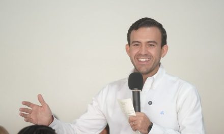Gabriel Elizondo impulsa propuestas en favor de las mujeres y las familias