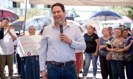 Entrega Javier Díaz más obras de pavimentación