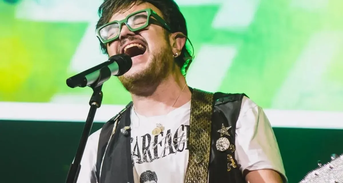 Aleks Syntek explota en mensaje tras su concierto del 15 de septiembre en CDMX