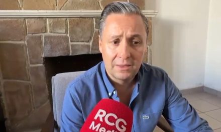 Conviven pensionados y reciben información de interés