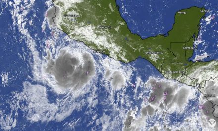 México permanece alerta ante llegada del huracán Polo