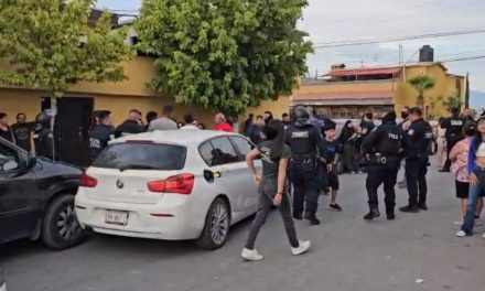 Discusión vial termina en riña y un adulto mayor lesionado en Saltillo
