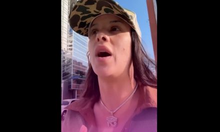Gala Montes brinda su apoyo a Aleks Syntek y le pide públicamente que no abandone México