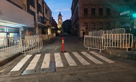 Lista la Plaza de Armas para la ceremonia del Grito de Independencia