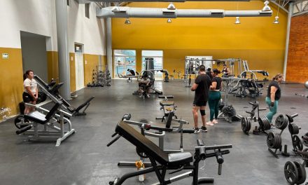 Equipan espacios deportivos en Torreón