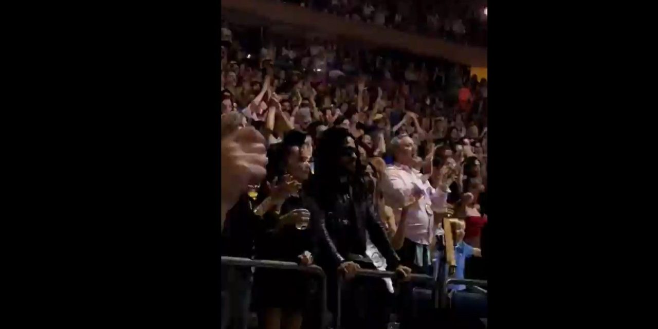 Lenny y Zoë Kravitz asisten en primera fila al histórico concierto de Harry Styles en el Madison Square Garden